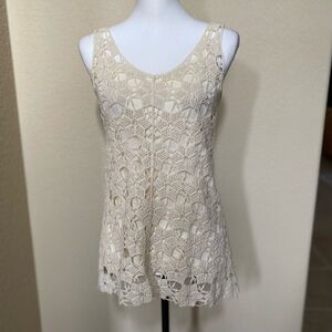 Kenar Crochet Tank Top